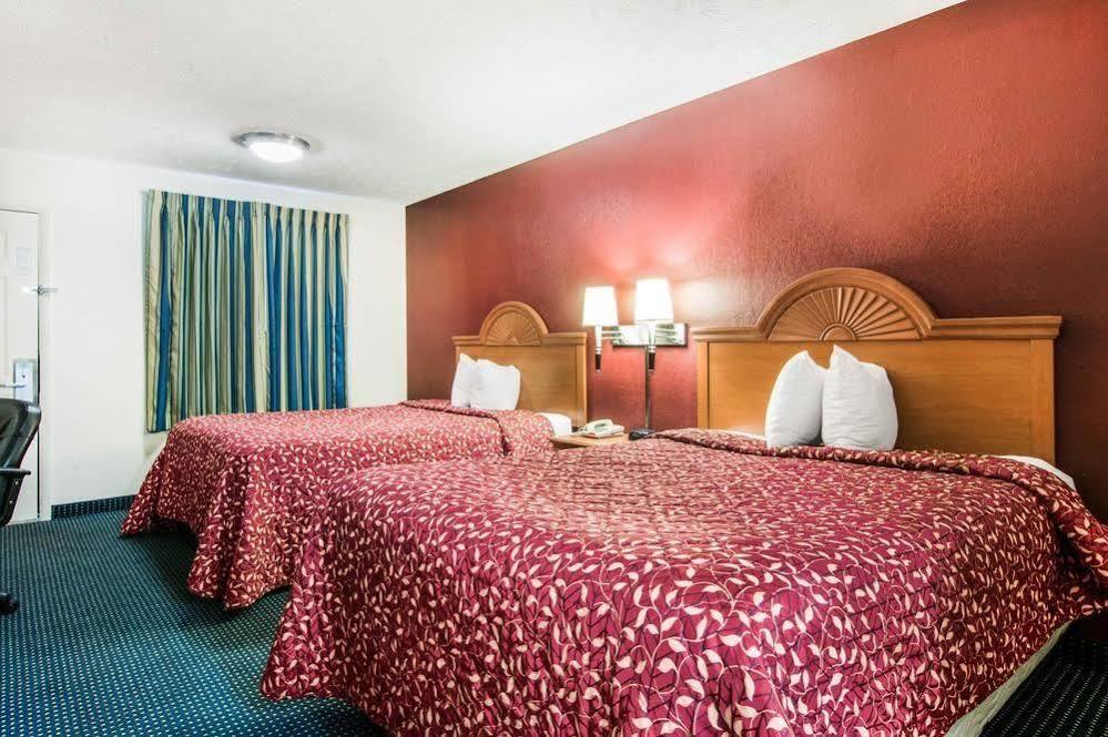 Rodeway Inn Farmington Kültér fotó