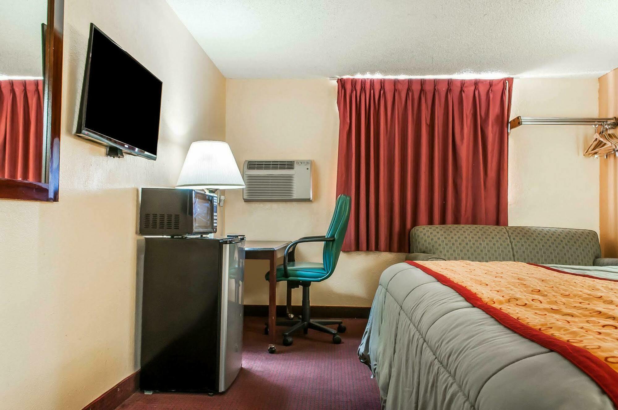 Rodeway Inn Farmington Kültér fotó